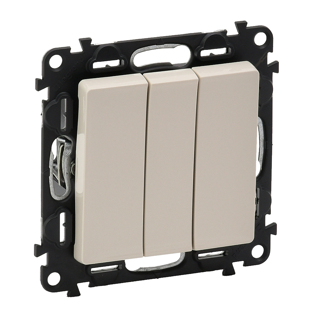 Legrand Valena LIFE DIY Сл.кость Выключатель 3-клавишный 10А 250В