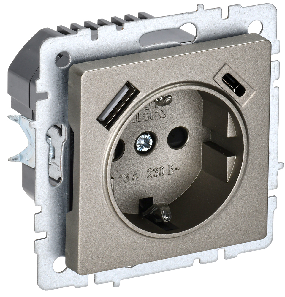 IEK BRITE Роз. с з/к/ш 16А с USB A+C 18Вт РЮш11-1-БрШ шамп.