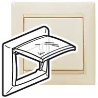 Legrand Valena Крем Рамка 1-ая с крышкой IP44