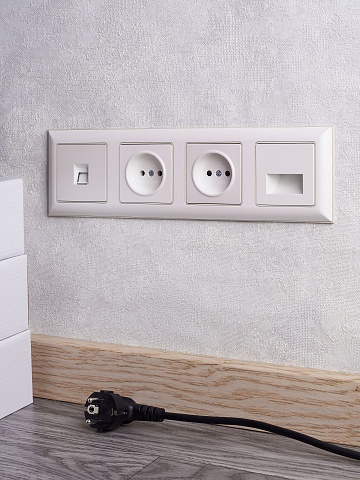 IEK BRITE DECOR Жемчуг/беж 3D-форма Рамка 4-мест. РУ-4-Бр