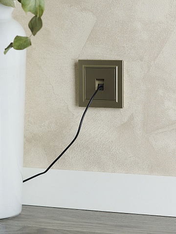 IEK BRITE Розетка компьютерная RJ45 кат.5E РК10-БрШ шампань