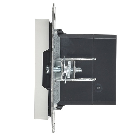 IEK BRITE Роз. USB A+C 18Вт РЮ11-1-БрБ бел.