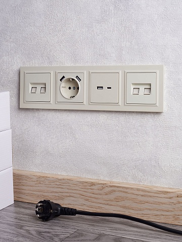 IEK BRITE Роз. USB A+C 18Вт РЮ11-1-БрКр беж.