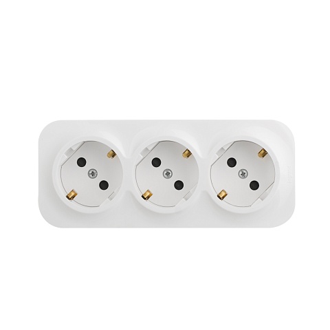 Legrand Quteo IP 20 Белый Розеточный блок с предварительным подключением 3 x 2К+З с защитными шторками - 16 A - 250 В~