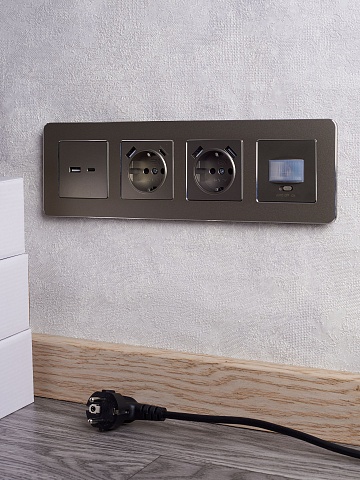 IEK BRITE BASE Шампань Датчик движ. ДС10-1-БрШ