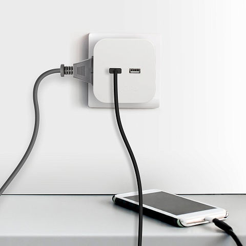 ЭРА Разветвитель электрический SP-4-USB-W на 4 розетки + 2xUSB 2400mA без заземления 10А белый