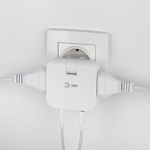 ЭРА Разветвитель электрический SPF-2-FL-USBC поворотный на 2 розетки + 2USB A+C 10А белый