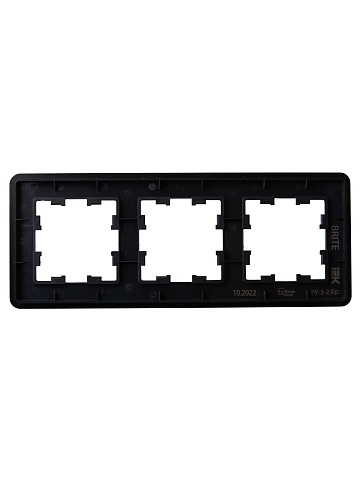 IEK BRITE DECOR Черный матовый стекло скругл.угол Рамка 3-мест. РУ-3-2-Бр RE