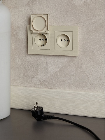 IEK BRITE DECOR Бежевый рифленый Рамка 2-м РУ-2-Бр