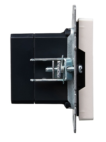 IEK BRITE Роз. USB A+C 18Вт РЮ11-1-БрЖ жемч.