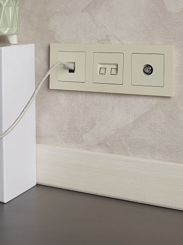 IEK BRITE Розетка компьютерная двойная RJ45 кат.5E РК10-2-БрКр бежевый