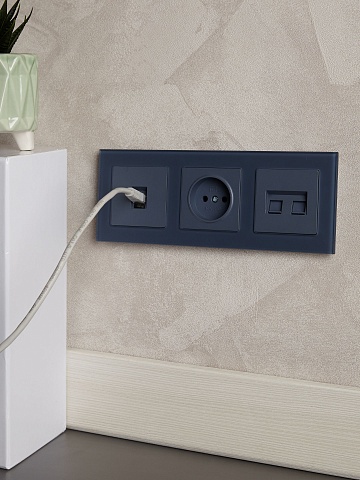 IEK BRITE DECOR Маренго матовый стекло Рамка 3-мест. РУ-3-2-Бр